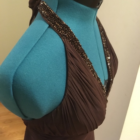 Long brown beaded evening gown - Picture 5 of 8
